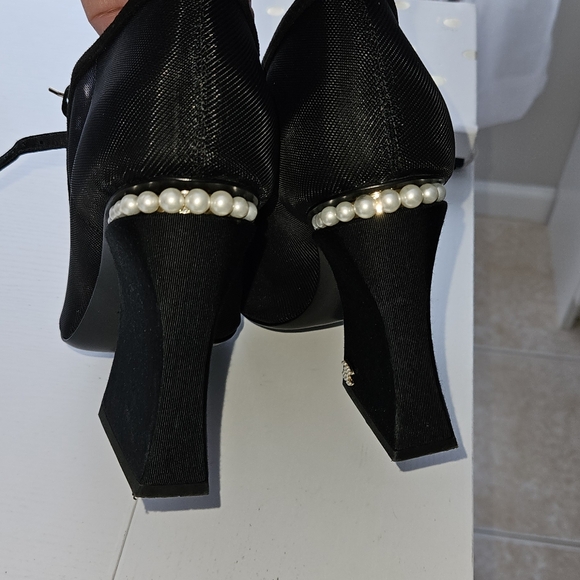 Chanel Mesh Grosgrain Pearls Cap Toe Open Pumps 41  Black - Picture 5 of 8